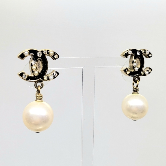 CHANEL Black CC Crystal Pearl Dangle - Picture 9 of 9